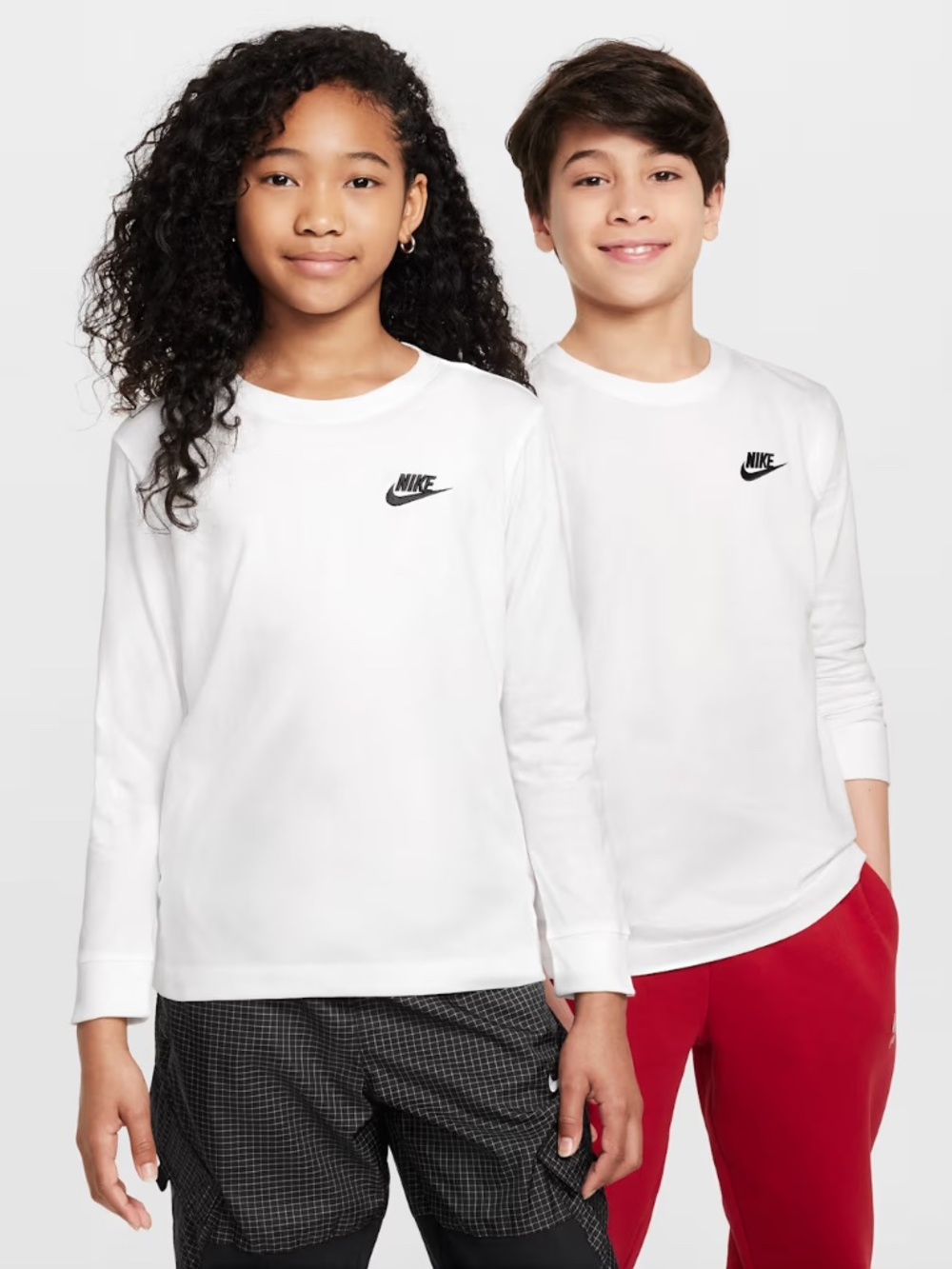 Nike Sportswear Big Kids' Long-Sleeve T-Shirt | Unisex Kids Size XL